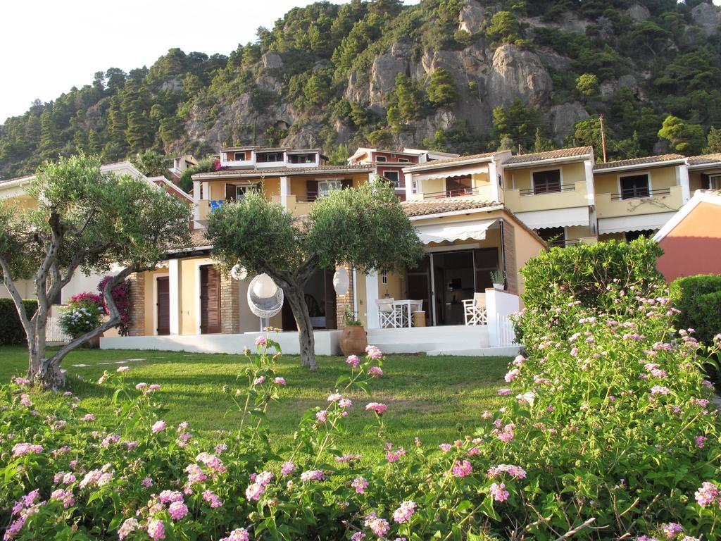 Seafront Calista Beach House With Garden Glyfada  Exterior photo