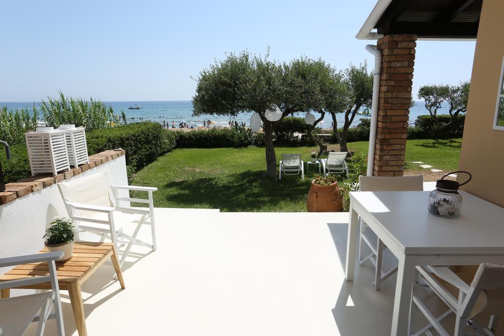 Seafront Calista Beach House With Garden Glyfada  Exterior photo