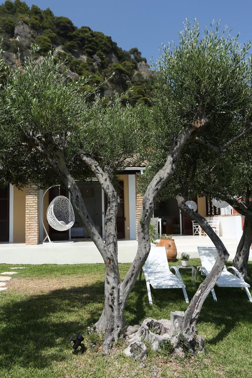Seafront Calista Beach House With Garden Glyfada  Exterior photo